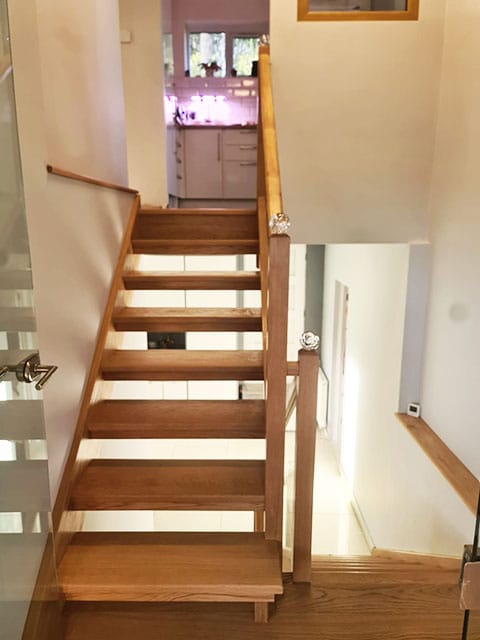 devon-wooden_staircase